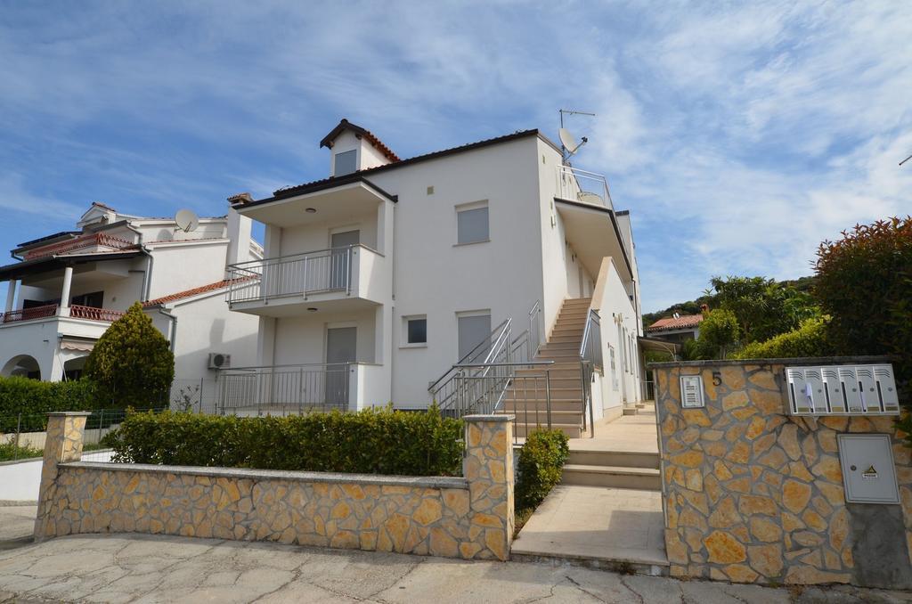 Apartment Anna Borik Rovinj Exterior foto